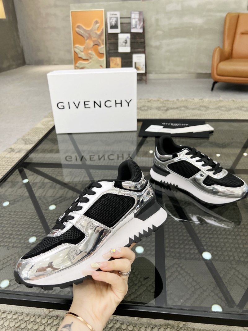 Givenchy Sneakers